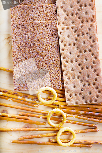 Image of crispy food on table crispbread