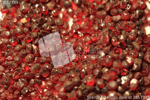 Image of red pyrope minerals (garnet)