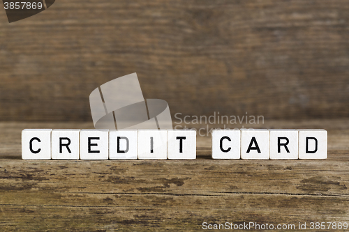 Image of The word credit card written in cubes