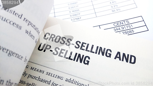 Image of Cross selling  word on book