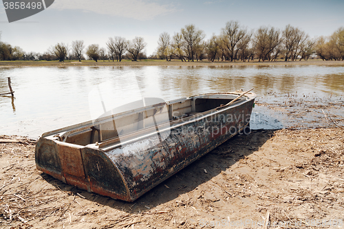 Image of Boat at the riverside