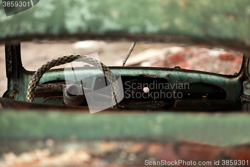 Image of oblivion wheel old car