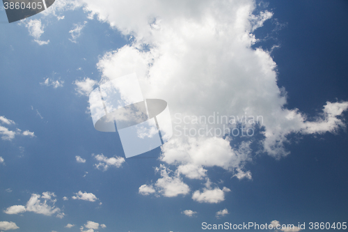 Image of blue sky with white clouds 