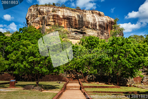 Image of Sigiriya rock, Sri Lanka