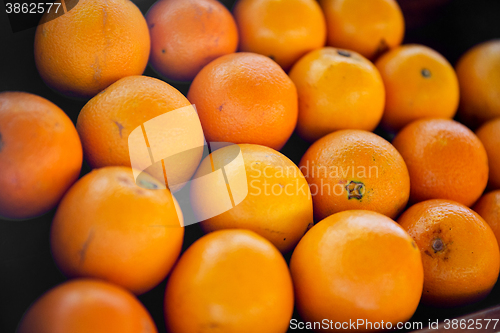 Image of oranges at asian street market