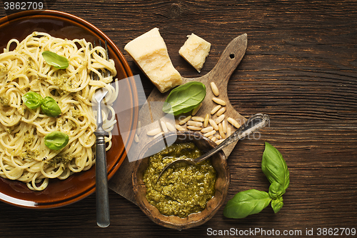 Image of Spaghetti pesto