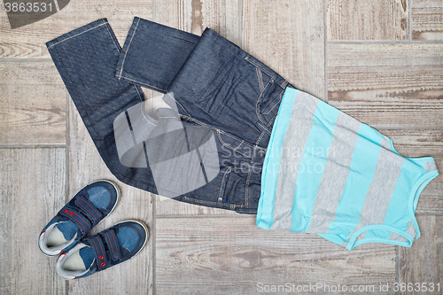 Image of Flat lay picture of boy\'s casual outfit. 