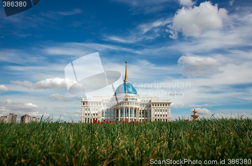 Image of President's palace.