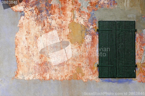 Image of Old green wooden window 
