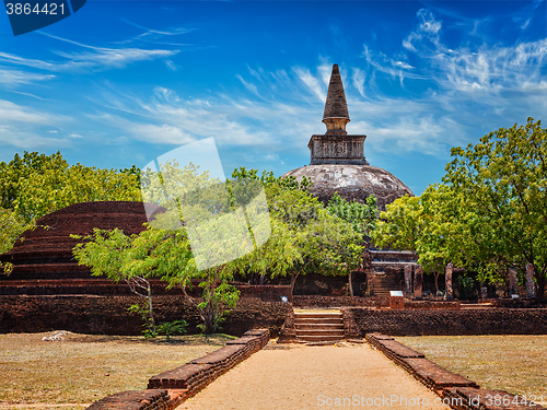 Image of Sri Lankan tourist landmark Kiri Vihara dagoba