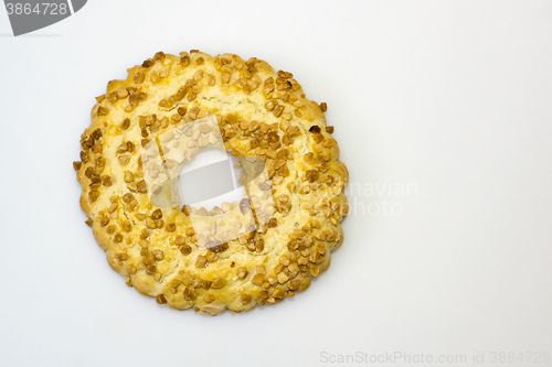 Image of Shortcake ring with nuts