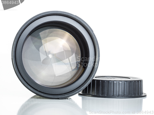 Image of proffesional photography lens clearly showing the aperture blades or iris