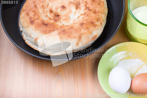 Image of pita bread and its ingredients 