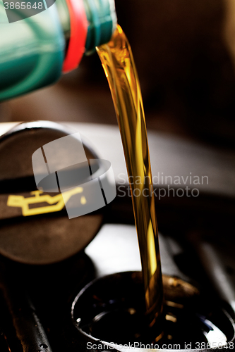 Image of Fresh motor oil