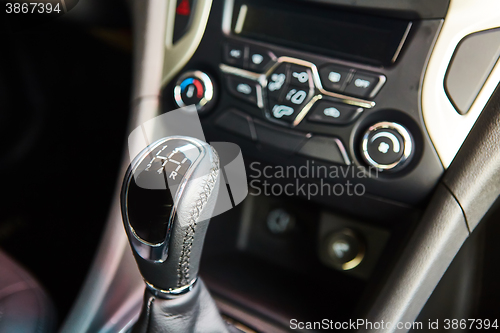 Image of manual gearbox in the car