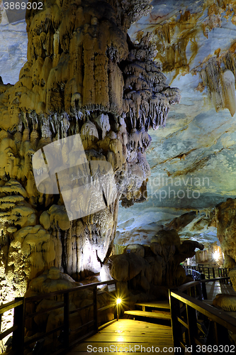 Image of Paradise cave, Quang Binh, Vietnam travel, heritage