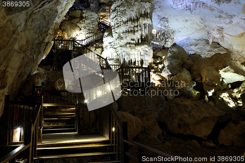 Image of Paradise cave, Quang Binh, Vietnam travel, heritage