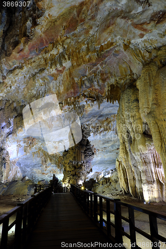 Image of Paradise cave, Quang Binh, Vietnam travel, heritage