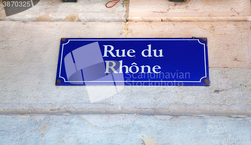 Image of Rue du Rhone street sign in Geneva