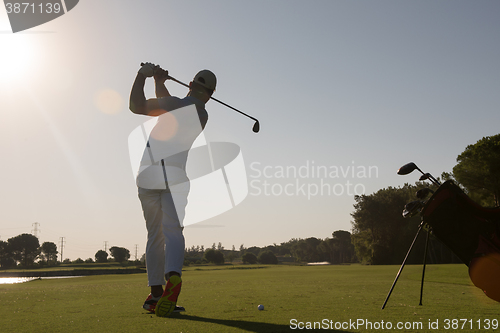 Image of golf player hitting shot