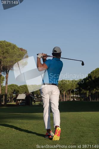 Image of golf player