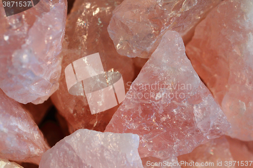 Image of rose quartz mineral texture