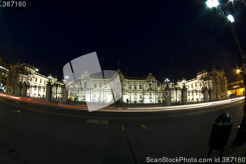 Image of presidential palace at night lima peru