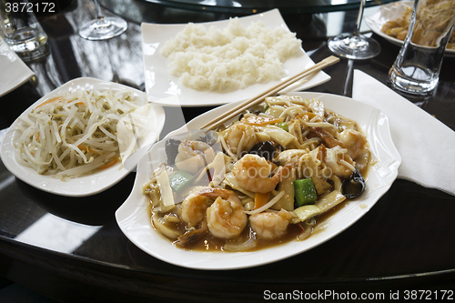 Image of Chinese food with shrimps.