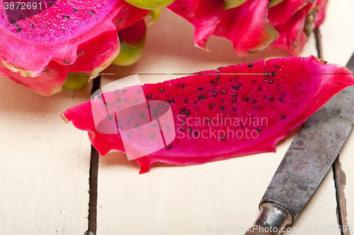 Image of fresh dragon fruit 