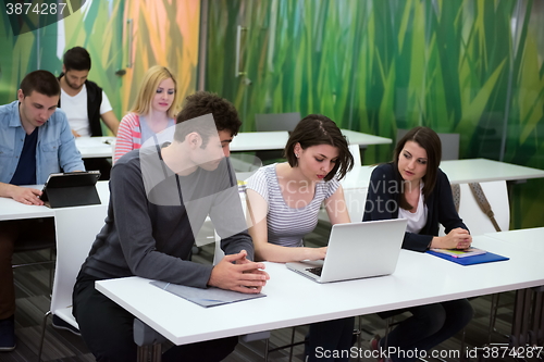 Image of students group study
