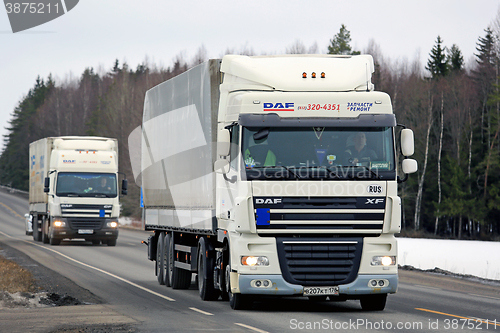 Image of Two White DAF Cargo Trucks Platooning