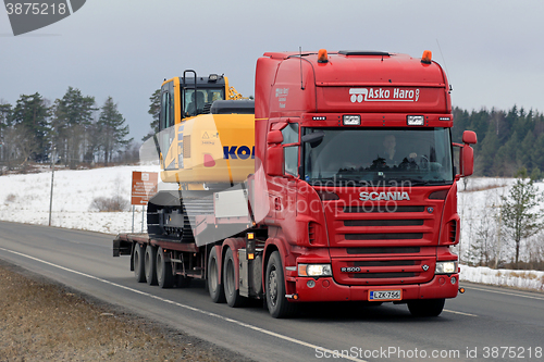 Image of Scania R500 Hauls Komatsu Hydraulic Excavator