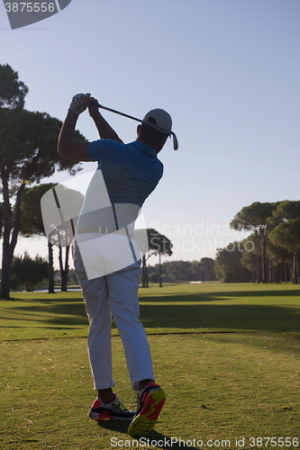 Image of golf player hitting shot
