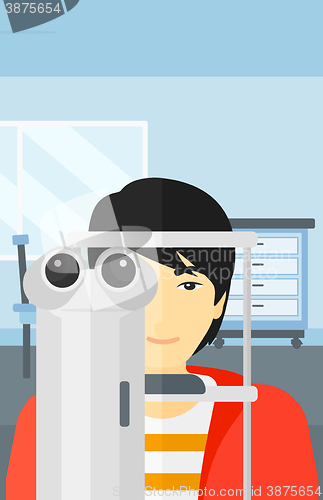 Image of Patient visiting ophthalmologist.