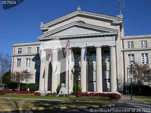 Image of old courthouse