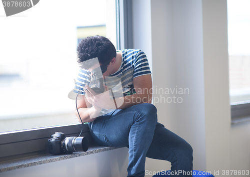 Image of group of students study together in classroom