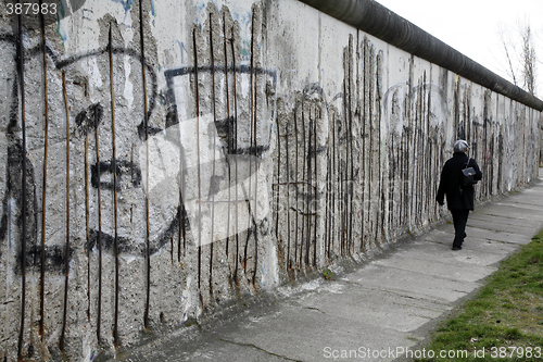 Image of Fragment of the Berlin wall (series)