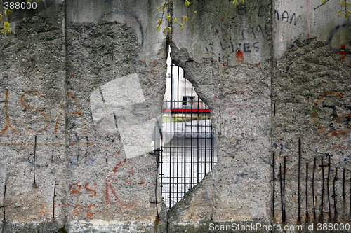 Image of Fragment of the Berlin wall (series)