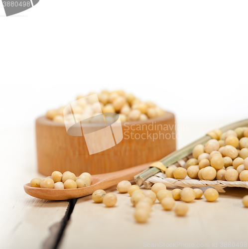 Image of organic soya beans 