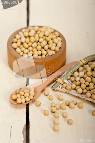 Image of organic soya beans 