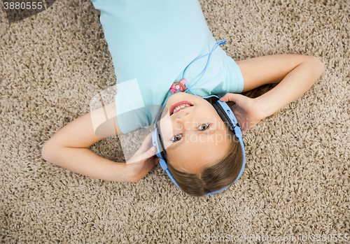 Image of Girl listen music
