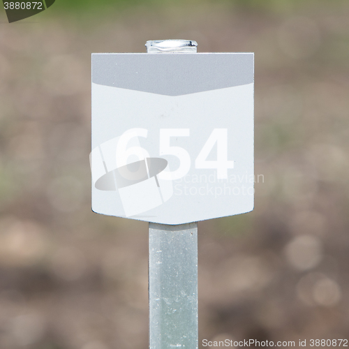 Image of 654 street number