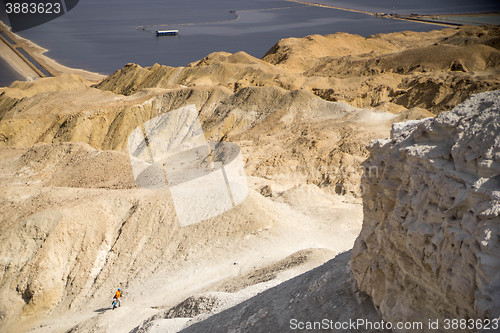 Image of Travel with child in desert