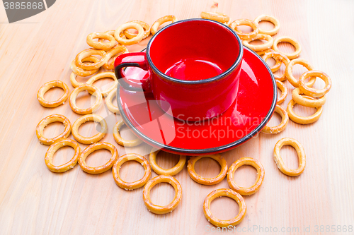 Image of Tea cup with crispy cookies