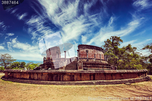 Image of Ancient Vatadage Buddhist stupa, Sri Lanka