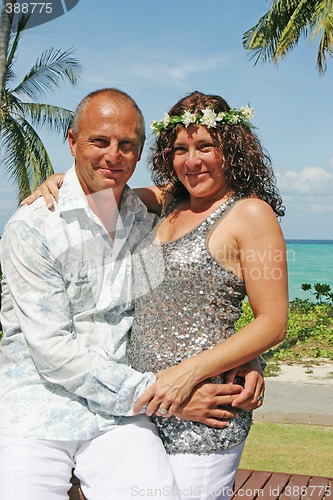 Image of Couple in tropical destination.