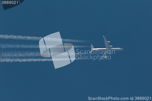 Image of Plane at cruising altitude