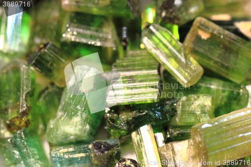 Image of green verdelite mineral texture