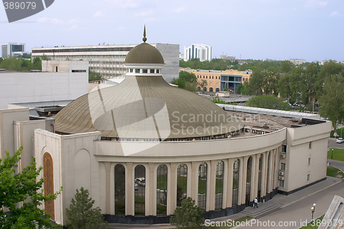 Image of Round roof