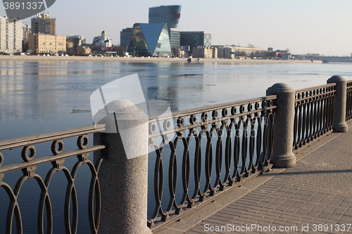 Image of  Embankment cast-iron fence